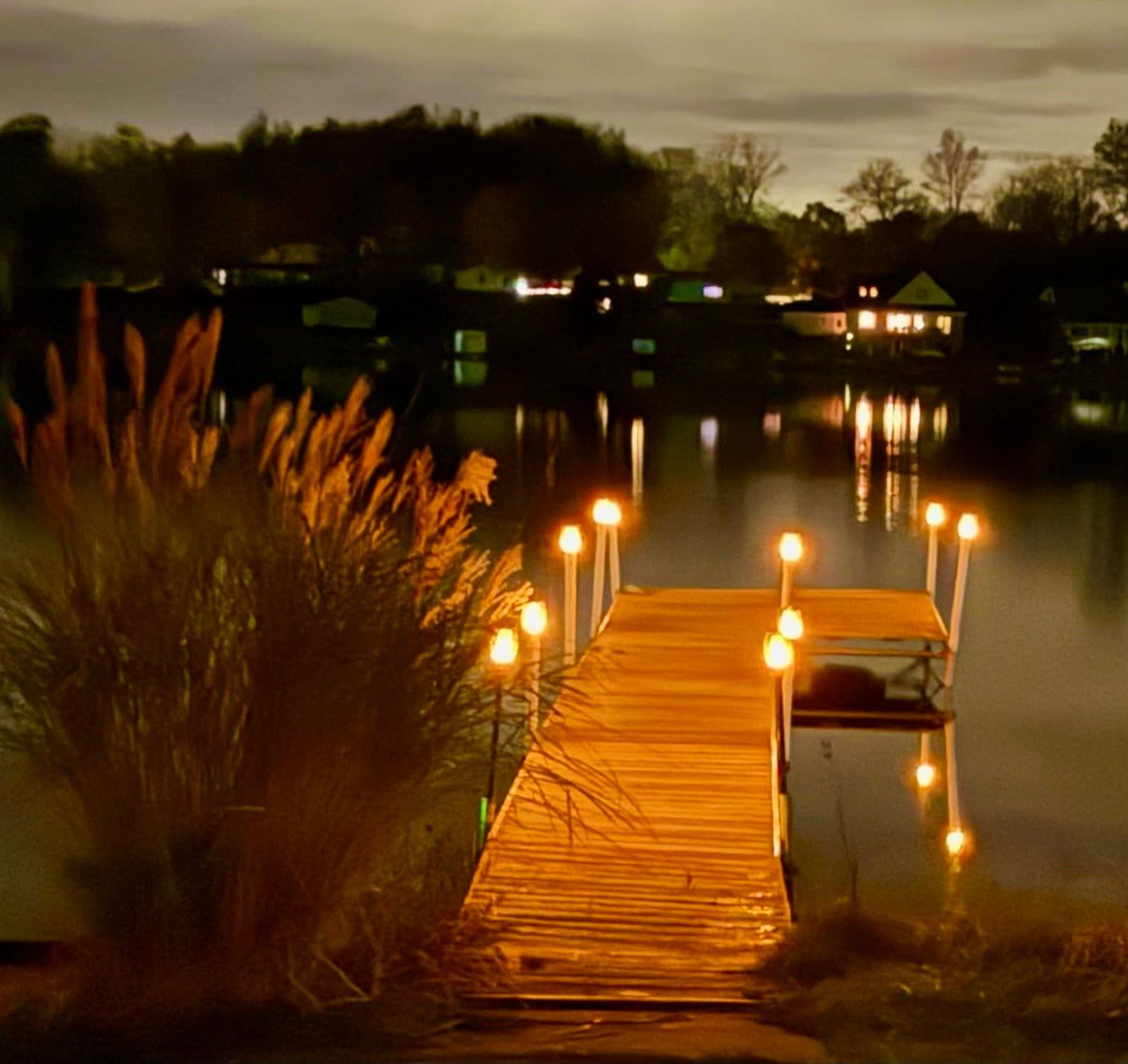 DockMat stabilizes docks over muck