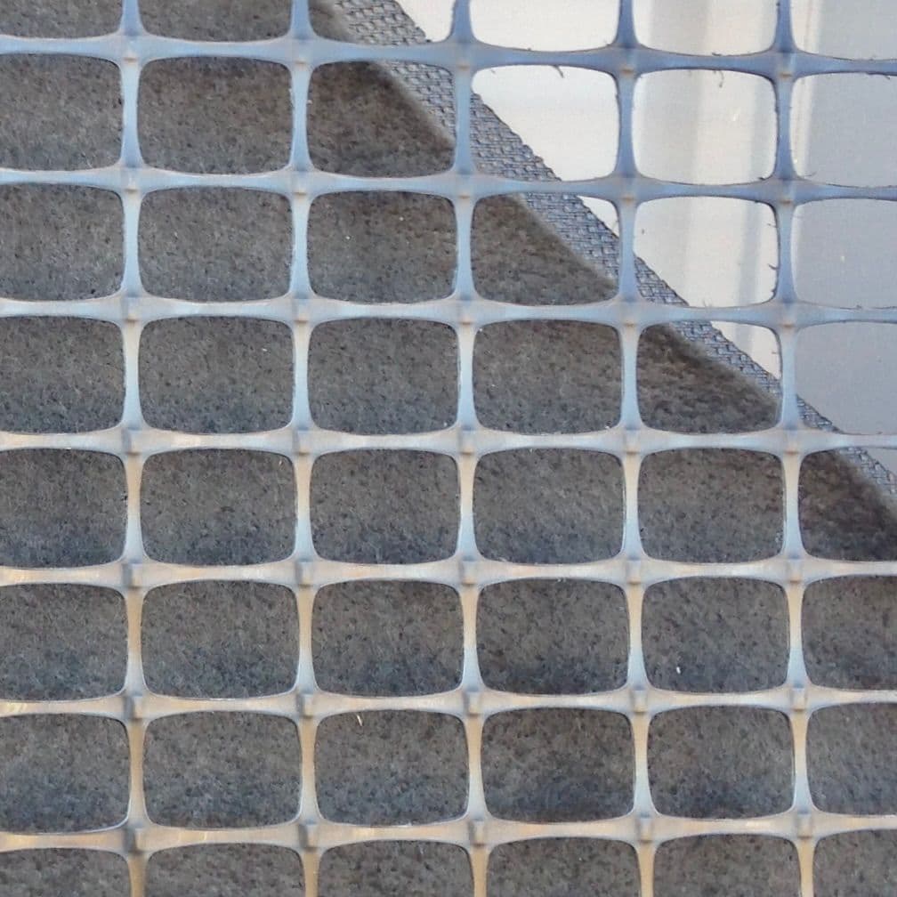 How the SandMat Max holds up the sand over the muck in water